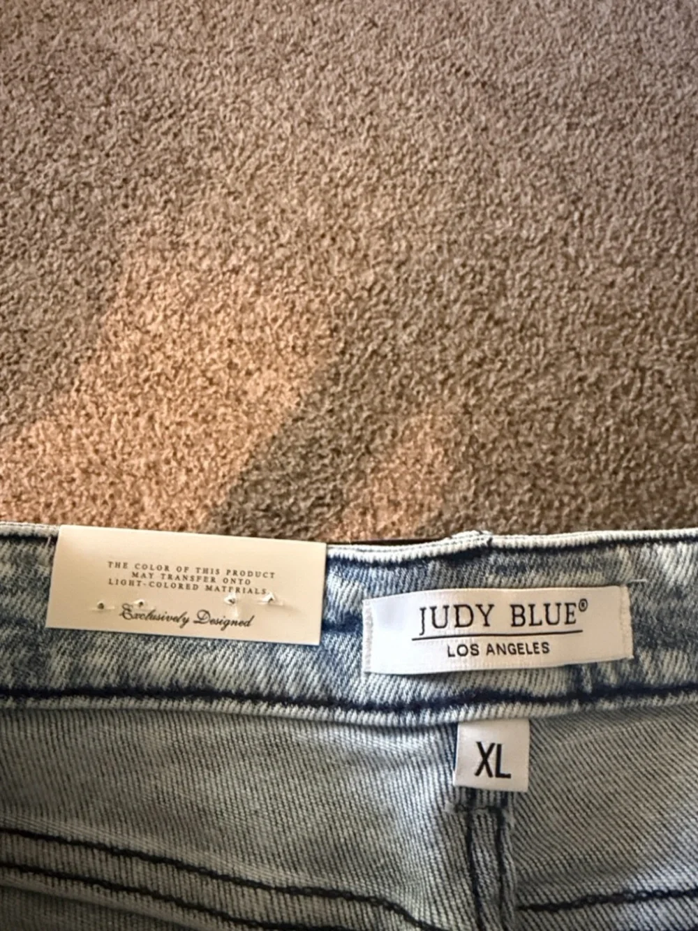 Judy Blue Patriotic Flag Print Denim Shorts NEW - Picture 6 of 12